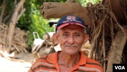 José Pérez, de 60 años, lo perdió todo en Las Tejerías, Venezuela: "Duermo en el suelo, arrimado, no tenemos ni cama".