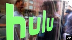 Cadenas como TNT, TBS, CNN y Cartoon Network estarán disponibles en vivo y por demanda en el servicio de streaming en vivo, que Hulu espera lanzar en 2017.
