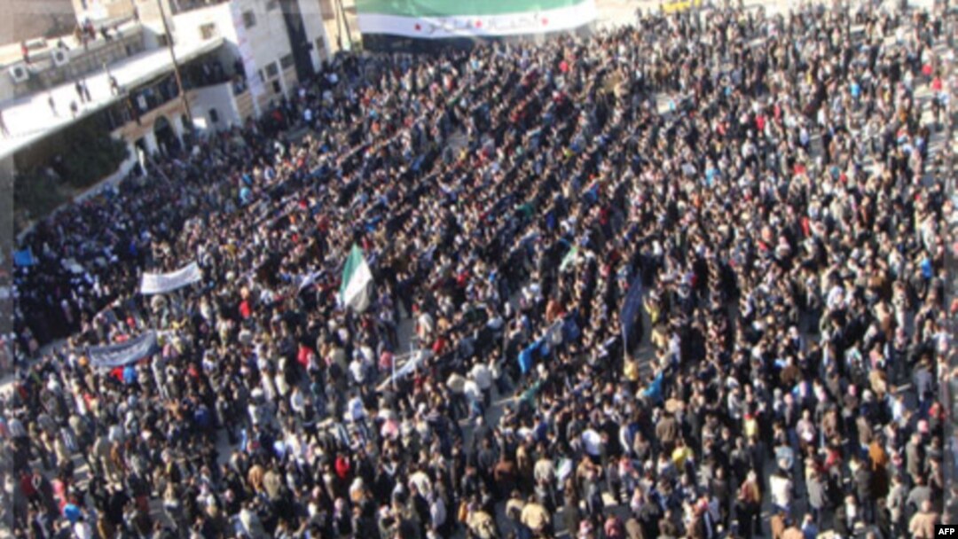 Suriyaning Idlib shahrida namoyishlar. 2-dekabr, 2011-yil