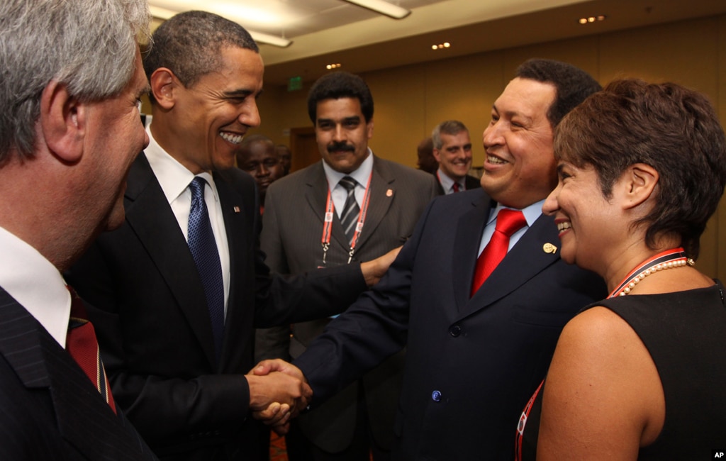 Barak Obama bilan, Amerika davlatlari sammitida, Trinadad va Tobago, 2009-yil. 