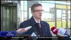Kosovë, urdhër arrest për tre deputetë të lëvizjes Vetëvendosje