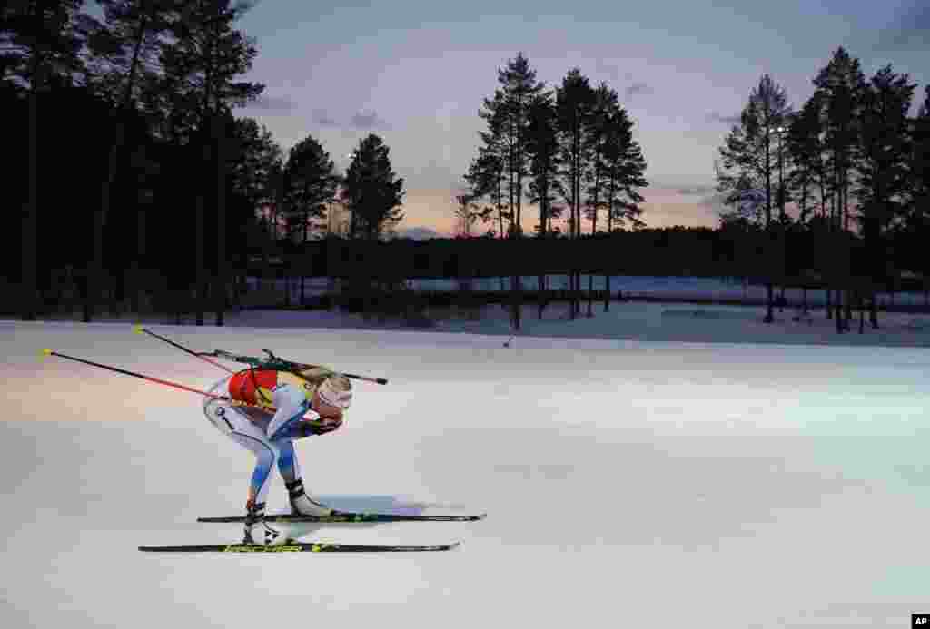 Finland&#39;s Kaisa Makarainen competes during the Biathlon women&#39;s World Cup 12.5km mass start event, in Tyumen, Russia.
