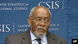 Alîkarê Wezîra Derve yê Amerîkî, ji karûbarên Efrîqî berpirs, Johnnie Carson