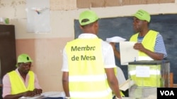 à espera da recontagem de votos